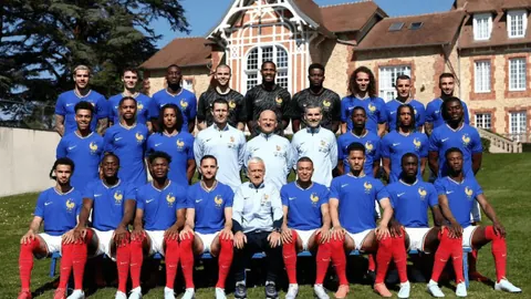 杨旭谈培养下一代：超越自我，助力年轻球员成长